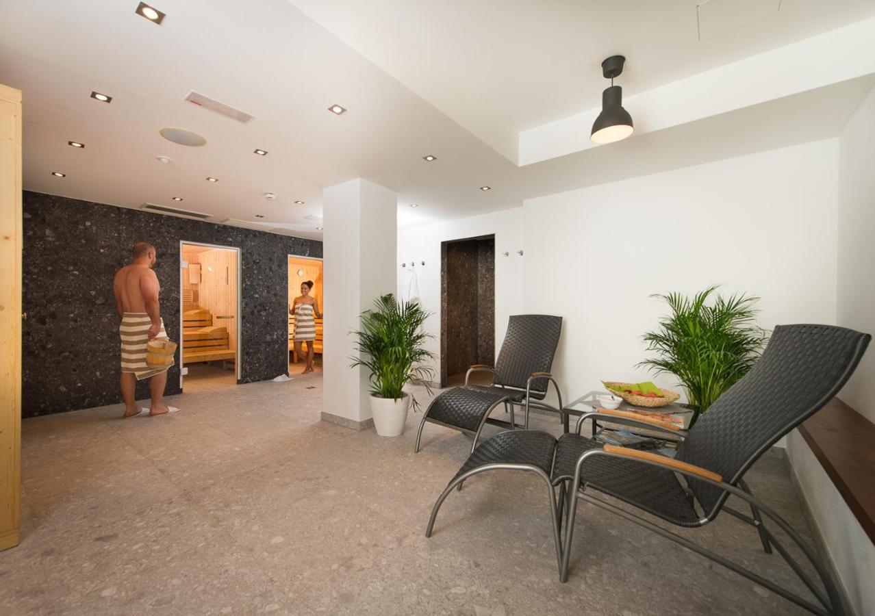 Hotel Bacher Asitzstubn Леоганг Екстериор снимка