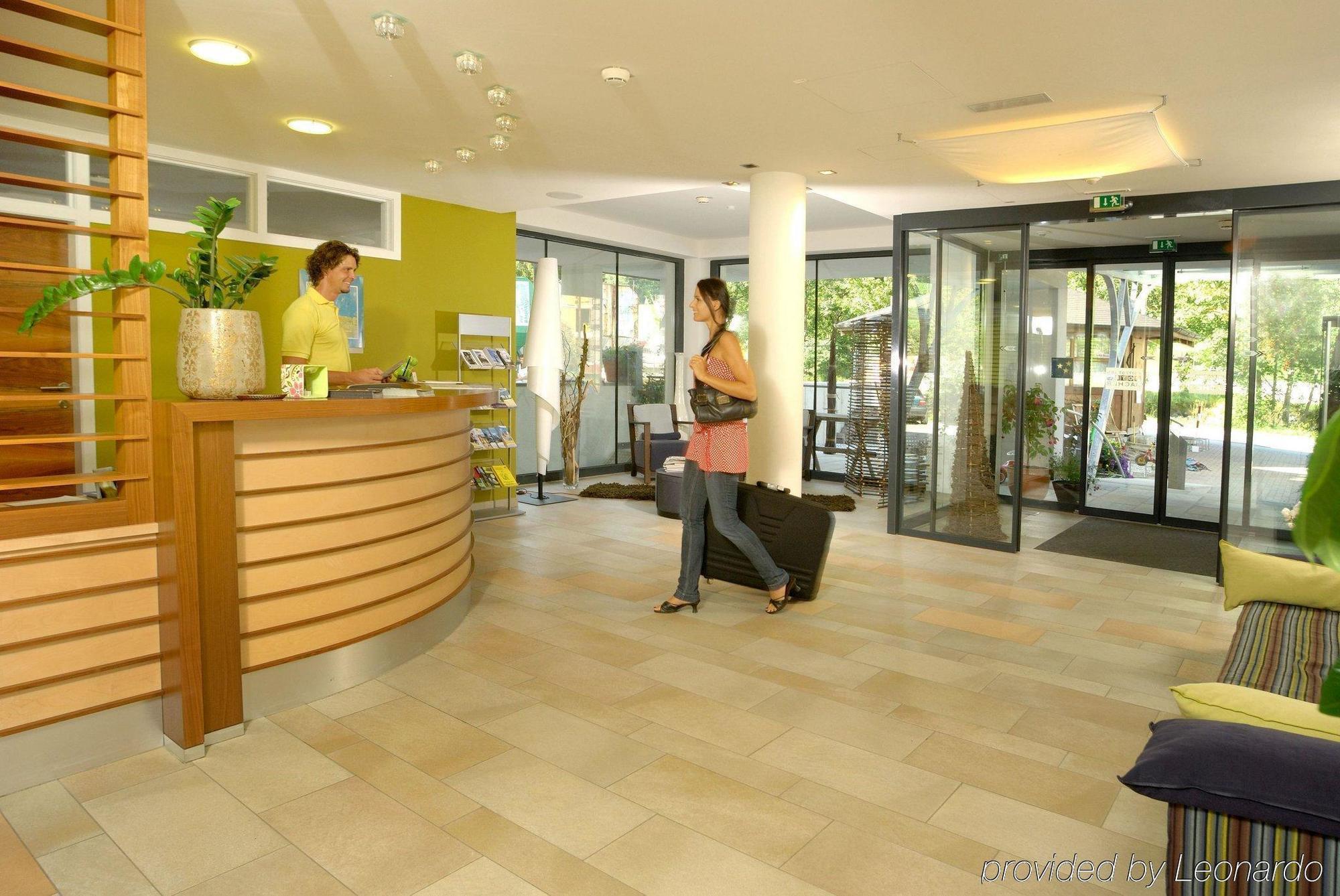 Hotel Bacher Asitzstubn Леоганг Интериор снимка