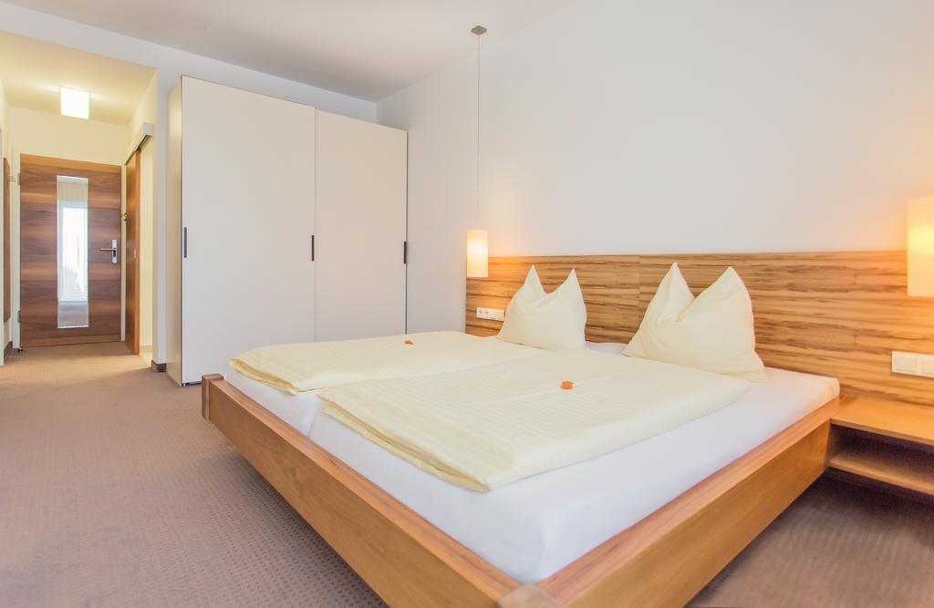 Hotel Bacher Asitzstubn Леоганг Екстериор снимка