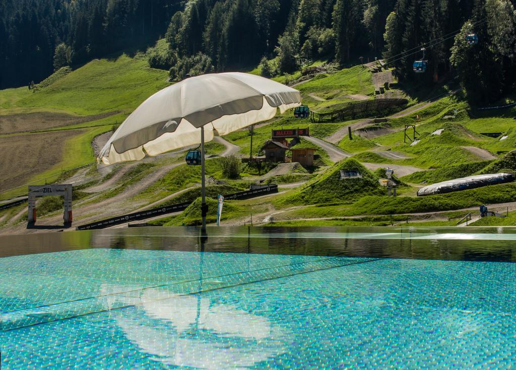 Hotel Bacher Asitzstubn Леоганг Екстериор снимка
