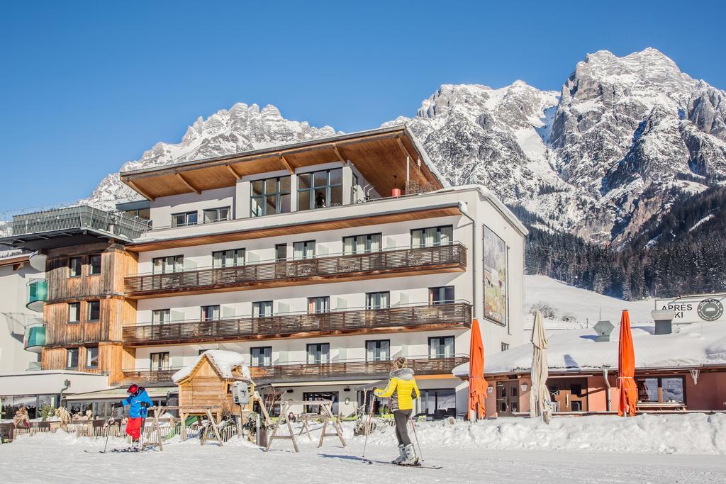 Hotel Bacher Asitzstubn Леоганг Екстериор снимка