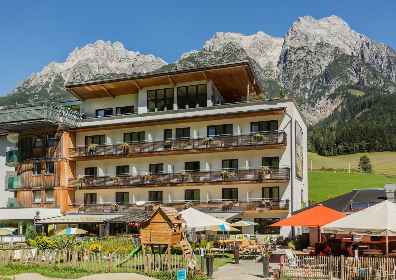 Hotel Bacher Asitzstubn Леоганг Екстериор снимка