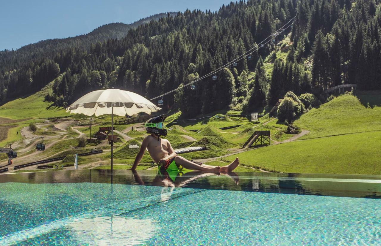 Hotel Bacher Asitzstubn Леоганг Екстериор снимка